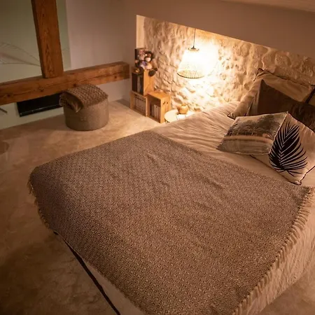 Maison De Village Toute Equipee